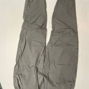 Mens American Eagle pants size XL gray